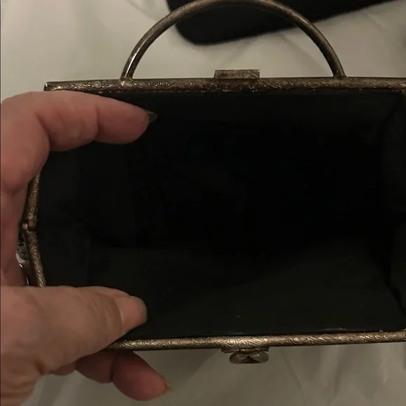 Bundle of Vintage Black & silver Beaded Evening Clutch - Elegant Women's Bag. - Picture 5 of 14